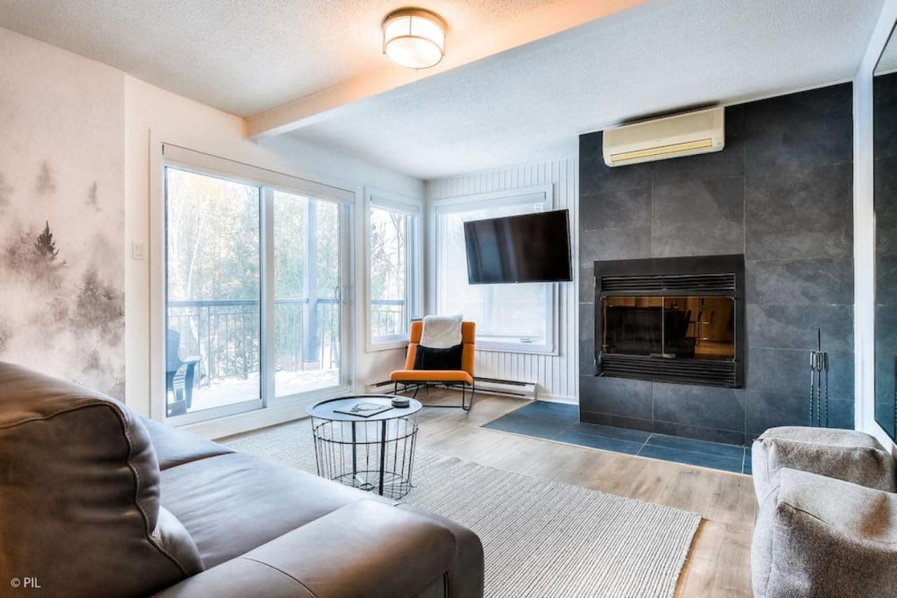 Chic Mt-Tremblant Condo With View On The Lake By Denstays Mont-Tremblant Ngoại thất bức ảnh