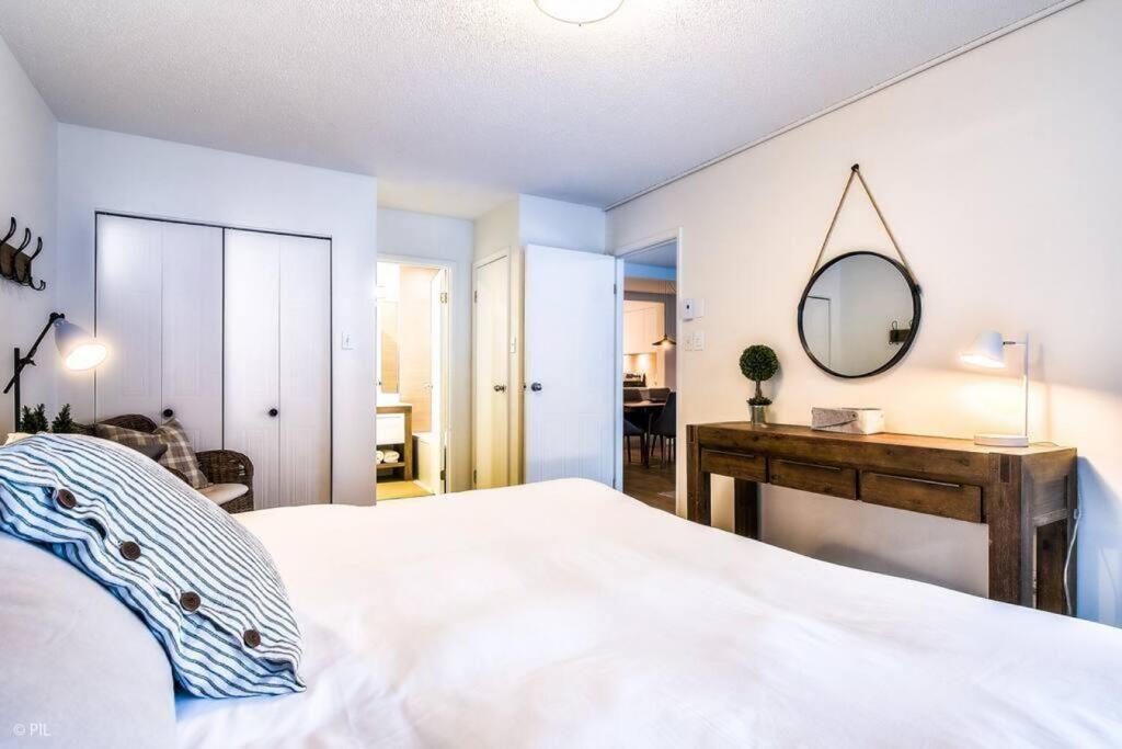 Chic Mt-Tremblant Condo With View On The Lake By Denstays Mont-Tremblant Ngoại thất bức ảnh